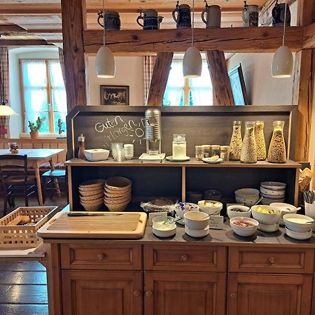 Landgasthof Roessle - Beim Kraeuterwirt オーバーシュタウフェン エクステリア 写真
